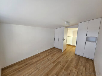 PRENÁJOM 5 - izbového domu medzi Prešovom a Košicami - 16