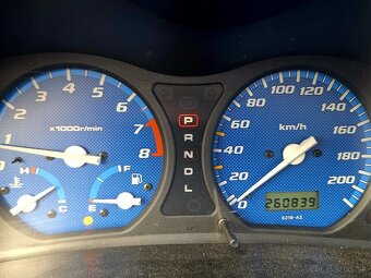 Predám SUV Honda HR-V 1,6 4x4 r.v. 2000 - 16