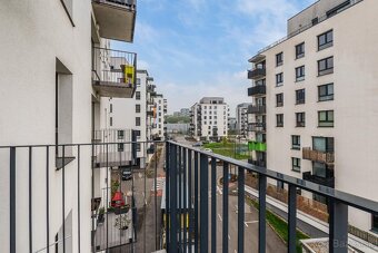 ZNÍŽENÁ CENA Nadštandardný 3-izbový byt s balkónom - 16