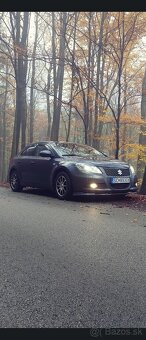 Suzuki Kizashi 2.4 AWD CVT - 16