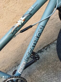 Bicykel BMX freestyle decatlon 20 - 16