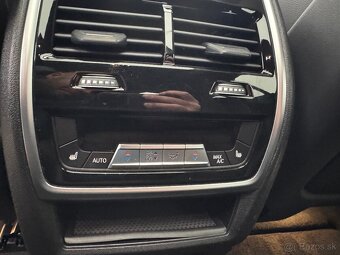 Bmw X6 M50i benzin 390kw G06 - 16