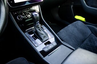 Škoda Superb Combi 2.0TDI 4×4 Sportline - 16