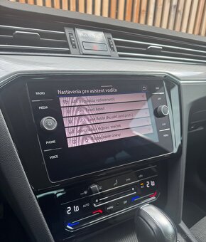 Rezervované Volkswagen Passat Variant 2.0 TDI Business DSG - 16