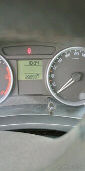 Skoda Fabia 1,4TDI nova STK - 16