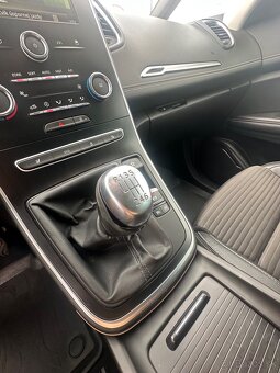 Renault Grand Scénic 1.6 DCi Intens - 16