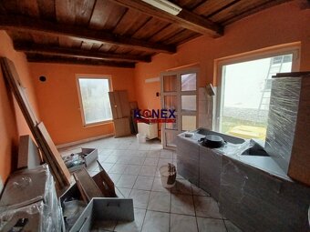 ID-3236 DVA RODINNÉ DOMY / CHALUPY – Perkupa, Maďarsko - 16