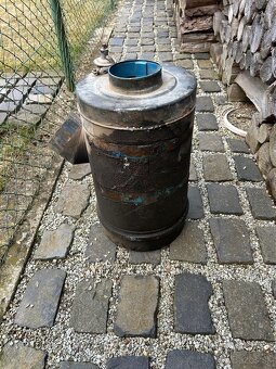 Skriňa na baterky - 16