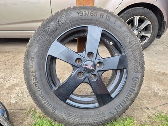 Predám Hyundai iX20 1,6i 6M, STYLE DIZAJN - 16