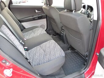 Kia Ceed 1,4i 77kW manuál 5 st., 5 dverová klíma - 16