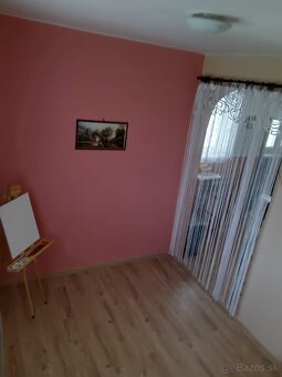 Zariadený 3-izbový byt so záhradou - 16
