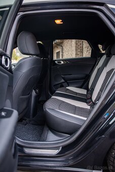 KIA Ceed 2020 GT-LINE 1.majitel V ZÁRUKE - DPH - SK Vozidlo - 16