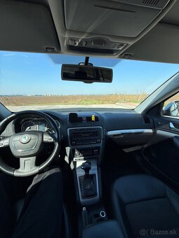 Škoda Octavia 2.0 TDI DSG combi - 16