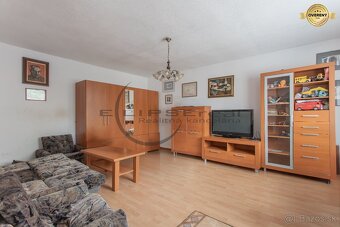 NA PREDAJ dva rodinné domy s tromi byt. jednotkami v Stupave - 16