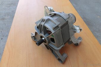 Motor na automatickú práčku - 16