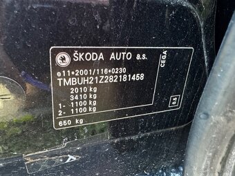 ŠKODA OCTAVIA COMBI RS 2.0TDI CR DSG 125KW 170PS XENON - 16