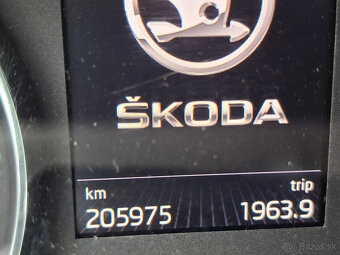 ŠKODA SUPERB COMBI 2,0 TDi r.v. 2017 - 16