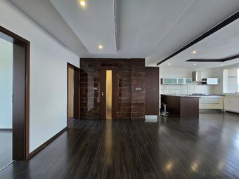 4-izb. „pražský“ byt, Tokajícka ul., 92 m2, 6-m LO, upravený - 16