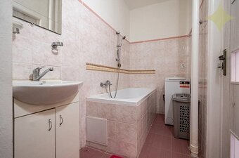 Na prenajom kompletne zariadený 2 izbový byt s balkónom - 16