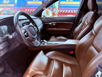 Firemné riaditeľské vozidlo Volvo XC90 2020 - 16