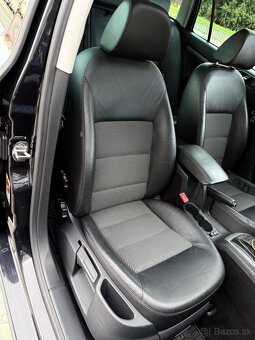 Škoda octavia COMBI 2.0TDi DSG Xenon - 16