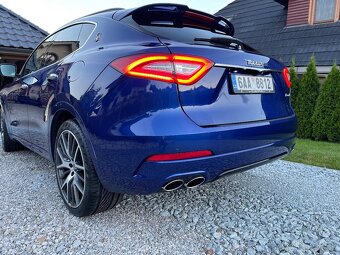 Maserati Levante 2017 zadne svetla komplet bez poškodenia - 16