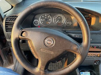Opel Zafira 2,2 DTi 16V - 16