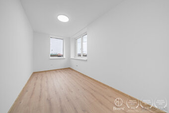 BOSEN | Moderný rodinný dom 147 m2 s veľkou záhradou, garáž, - 16