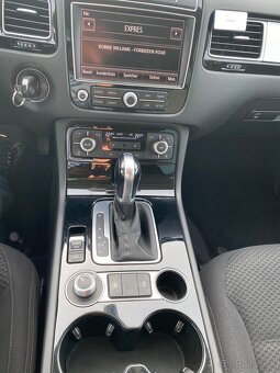 Predam VW Touareg 4.0, V6, 193 kW - 16
