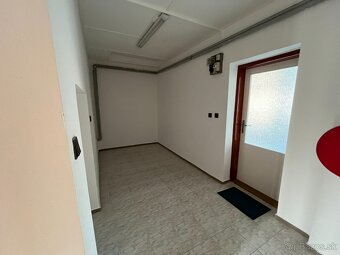 Obchodné priestory v centre obce Borský Mikuláš - 16