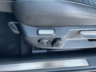Volkswagen Passat Variant 2.0 TDI 4Motion DSG Highline – výb - 16