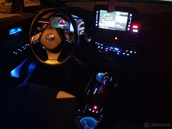 Toyota C-HR 1.8 Hybrid Executive - 16