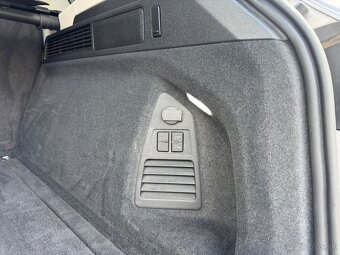 Volkswagen Touareg 3.0TDi 4Motion r.v 2020/2 - Odpočet DPH - - 16