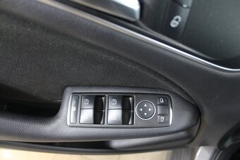Mercedes-Benz B trieda 180 CDI - 16