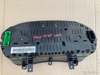 Budík/ prístrojový panel - 16