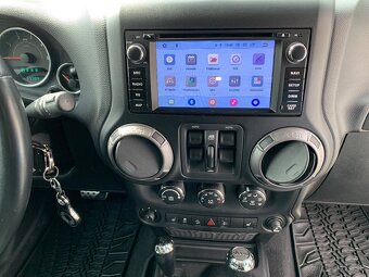 Jeep Wrangler JK 2,8 CRD Mountain - 16