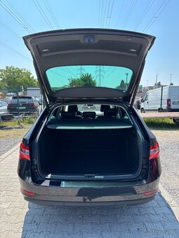 Škoda Superb Combi 2.0 TDI SCR Style DSG - 16