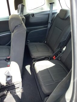 Opel Zafira 7 miestny - 16