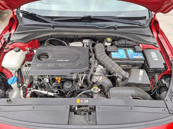 HYUNDAI i30 1,6 CRDi r.v. 2018 - 16