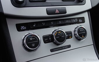 Volkswagen Passat B7 1.6 TDI Sedan - 16