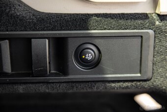 BMW Rad 3 Touring 320d xDrive Sport Line A/T - 16