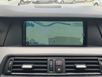 Predám  BMW Rad 5 Touring 535d xDrive M-packet - 16