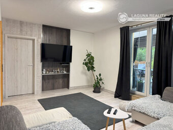 ZNÍŽENÁ CENA  Rodinný dom s veľkým pozemkom v obci Tvarožná - 16