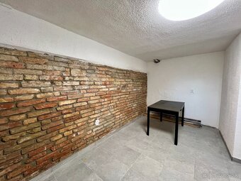 Zrekonštruovaný rodinný dom na predaj v Ivanke pri Dunaji - 16