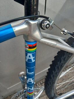 Retro horák  ALAN - 16