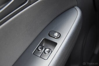 Hyundai i30 1.4 16V - 16