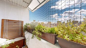 Ponúkame na predaj priestranný 3-izbový byt s loggiou na síd - 16