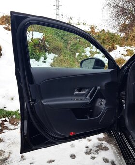 Predám Mercedes-Benz A trieda 250 e /T - 16