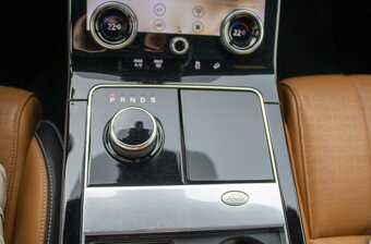 Land Rover RANGE ROVER VELAR HSE R-Dynamic 3.0 AWD - 16