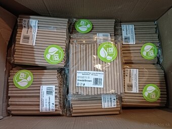 PAPIEROVÉ POHÁRE A SLAMKY RÔZNE DRUHY - 16